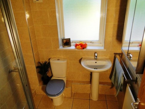 Shower Room/WC at 26 Broom Walk