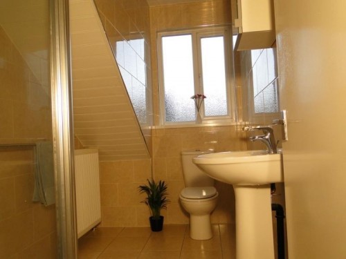 Shower Room/WC at 367a Ecclesall Road