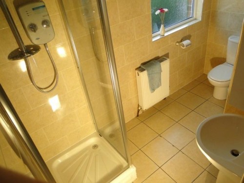 Shower Room at 21 Thompson Road