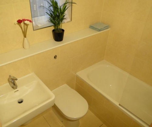 Bathroom at 56 Wadborough Road