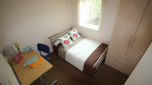 Bedroom 1 at 7a Broom Street