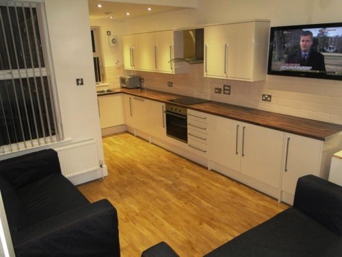 Kitchen & Living Space 9 Bruce Road